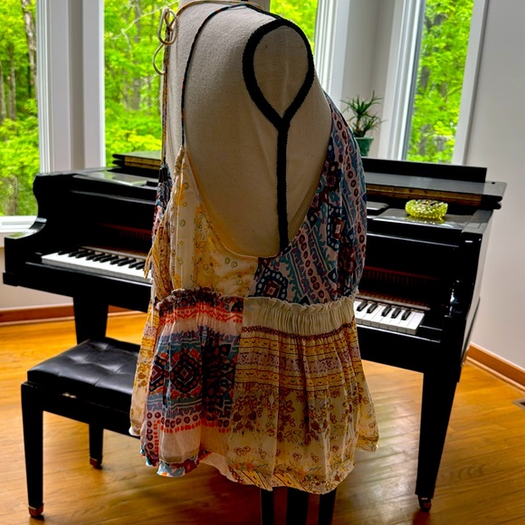 Free People SUMMER TOP XL  | Asymmetrical Yellow and Blue Tank Top - Picture 4 of 8